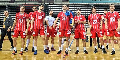 Akrepler Evinde Galip