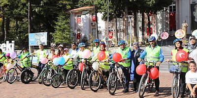 Akseki, Cumhuriyet'in 100. Yıl anısına pedal çevirdi
