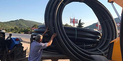 Akseki’de sulama borusu yardımı yapıldı