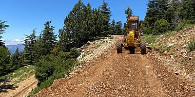Akseki’de yayla yollarında bakım ve onarım çalışması