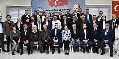 Akşener, Adana Balkan Türkleri Yardımlaşma ve Kültür Derneği'ni ziyaret etti