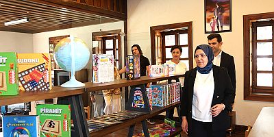 Aksu Belediyesi Taş Mektep Kütüphanesi yeniden düzenlendi
