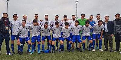 Aksu Belediyespor şampiyonluğu kovalıyor