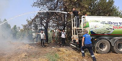 Aksu Cumhuriyet Mahallesinde yangın