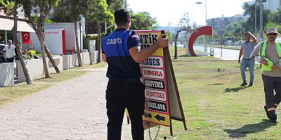 Aksu'da kaldırım işgallerine yönelik denetimler devam ediyor