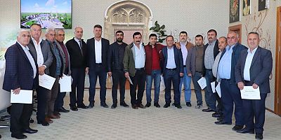 Aksulu muhtarlar eğitim sertifikalarını aldı