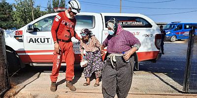 AKUT, Akdeniz yangınında 118 insanın ve yüzlerce hayvanın kurtarılmasına destek oldu