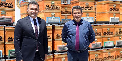 Alanya Belediyesi arı yetiştiricilerine ücretsiz 2 bin arı kovanı dağıttı