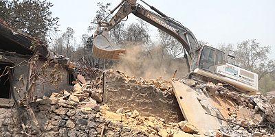 Alanya Belediyesi Bayır mahallesinde hafriyat çalışmasına başladı