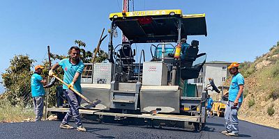 Alanya Belediyesi Konaklı'da yol genişletme ve asfalt çalışmalarına devam ediyor