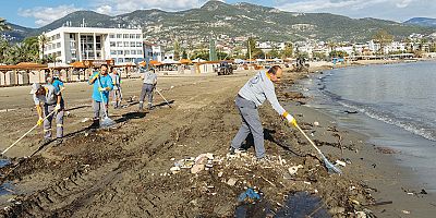 Alanya Belediyesi'nden aşırı yağışlar sonrası yoğun temizlik seferberliği