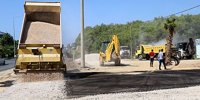 Alanya Belediyesi'nden batı mahallelerinde asfalt atağı