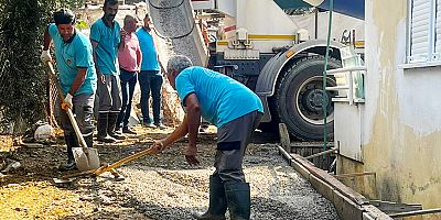 Alanya Belediyesi'nden engelli vatandaşa özel yol