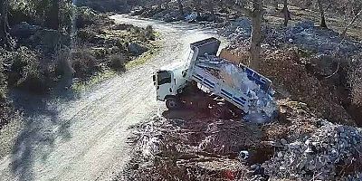 Alanya Belediyesi'nden kaçak moloz ve hafriyat dökümüne fotokapanlı takip