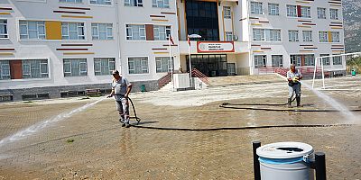Alanya Belediyesi'nden okullarda kapsamlı temizlik seferberliği