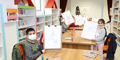 Alanya Belediyesi'nden sanatçı ruhlu miniklere resim kursu