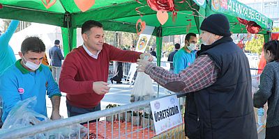 Alanya Belediyesi'nden Sevgililer Günü hediyesi