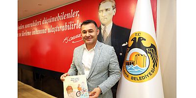 Alanya Belediyesi'nin yeni kitabını Başkan Yücel tanıttı