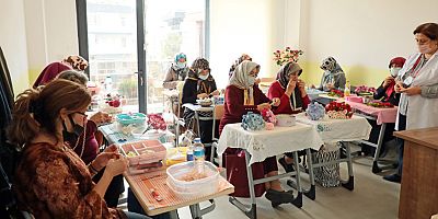 Alanya Belediyesi yaz dönemi el sanatları kursları başladı