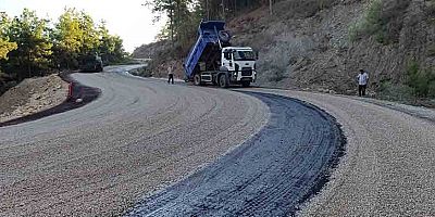 Alanya’da Bayırkozağacı, Güzelbağ ve Katı Atık Tesisi yolu asfaltlandı