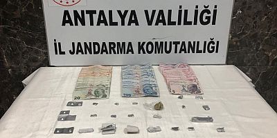 Alanya'da Jandarmadan uyuşturucu baskını