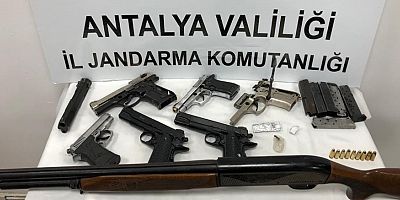 Alanya'da Jandarmadan yasadışı silah imalathanesine baskın