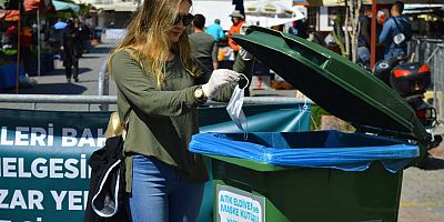 Alanya'da maske ve eldivenler atık kutularında toplanıyor