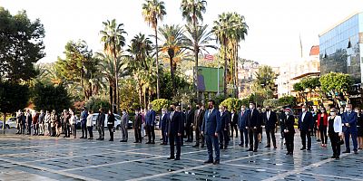 Alanya'da Öğretmenler Günü törenle kutlandı