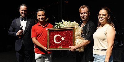 Alanya'da Zafer Bayramı coşkusu