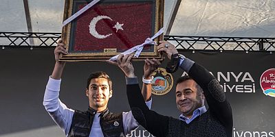 Alanya Dünya Şampiyonu Toprak'ı karşıladı