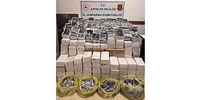 Alanya İlçesinde Kaçak Eşya Operasyonu