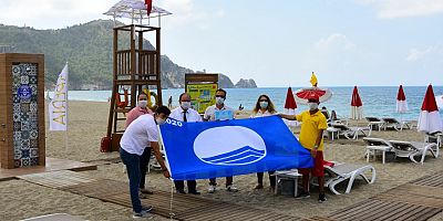 Alanya'nın mavi bayraklı ilk tesis plajı Xperia Saray Beach Hotel oldu