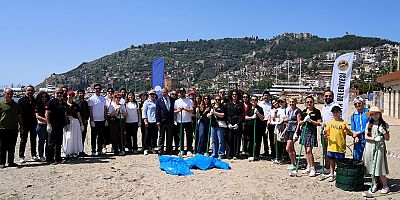Alanya'nın mavisi için el ele verildi