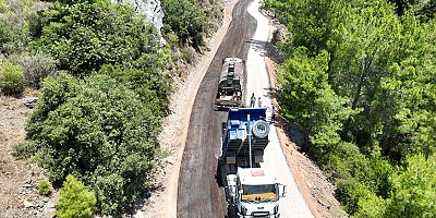 Alanya Şıhlar Mahalle yolu asfalta kavuştu  