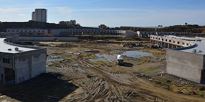Alanya Toptancı Hali’nin yüzde 70’i tamamlandı