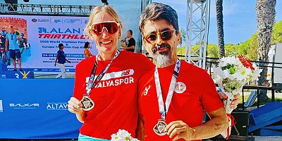 Alanya Triatlonu’nda Antalyaspor’dan Çifte Madalya