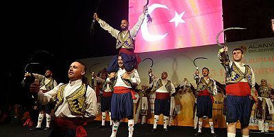 Alanya Uluslararası Halk Dansları ve Müzik Festivali başladı