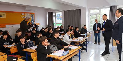 ALBAP sınavı 3. kez gerçekleşti, Başkan Yücel öğrencileri yalnız bırakmadı