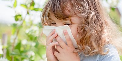 Alerji mi, covid mi? Nefes darlığı çekenler, öksürenler dikkat!