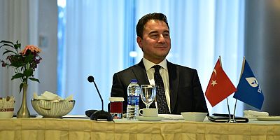 Ali Babacan: ‘Ekonomiyi düzeltmenin yolu hukuk devletinden geçer’