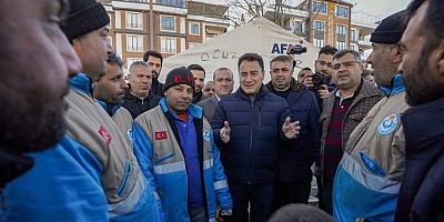 Ali Babacan: “Kimse kimseye milletin parasıyla caka satmasın”