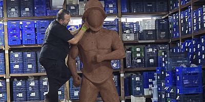 ALKÜ'lü akademisyenden Kibyra Gladyatörü heykeli