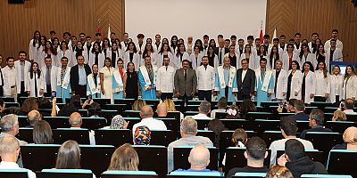 ALKÜ'lü diş hekimliği öğrencileri beyaz önlüklerini giydi