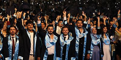 ALKÜ mezuniyet töreni coşkuyla yapıldı