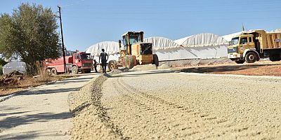 Altıayak’ta sathi asfalt hazırlığı