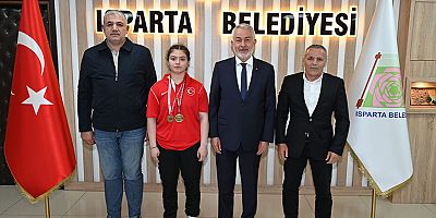 Altın madalya için ter dökecek