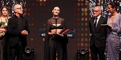 Altın Portakal Nişanı’nı Taşıyan Saadet Işıl Aksoy ‘Confidente’ Filmiyle Berlin’deydi