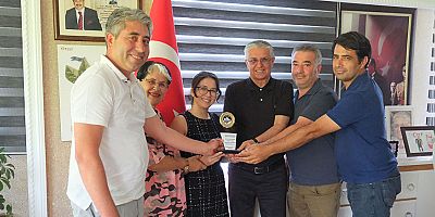 Altınkaya’dan Başkan Topaloğlu’na teşekkür plaketi