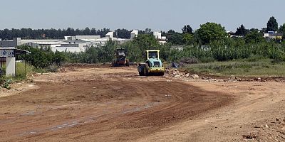 Altınova’da yollar açılıyor