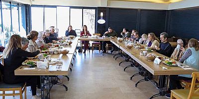 Alzheimer hastaları EKDAĞ tesislerinde sosyalleşti